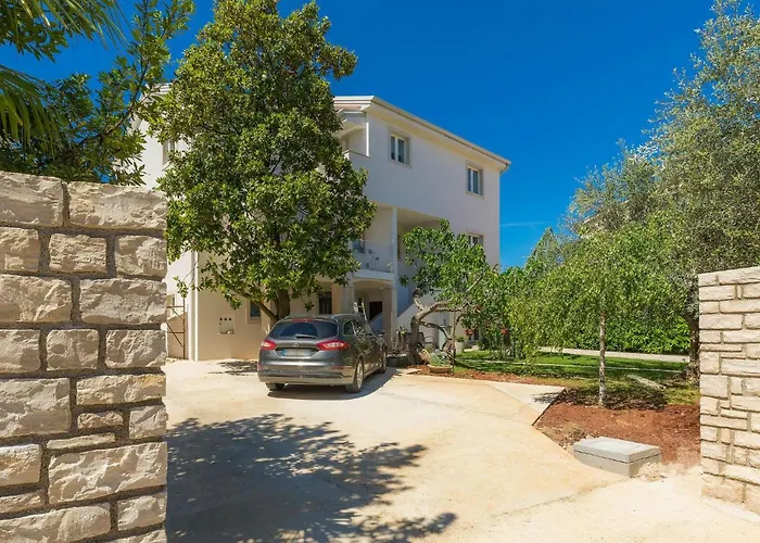 Mira-3 By Interhome 우마그